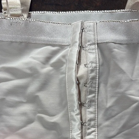 White Shapewear Bodysuit - Picture 4 of 4